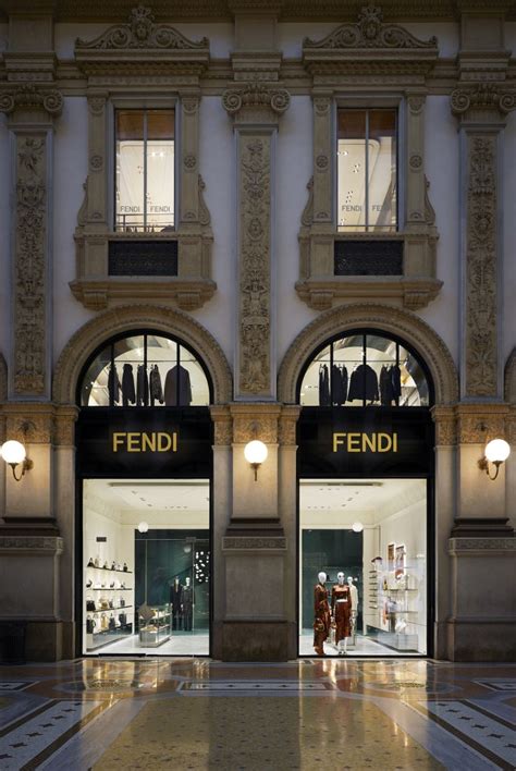 fendi milano oggi|Boutique FENDI Milano Galleria Italia .